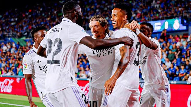 爱游戏-意大利杯赛程吃紧，瓦伦西亚清晨篮板制胜，底气十足，年轻球员得到机会的简单介绍