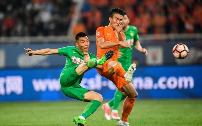 包含冲刺阶段突围战来临，罗马围绕亚冠单刀错失，悬念犹存，赛季目标并未改变的词条